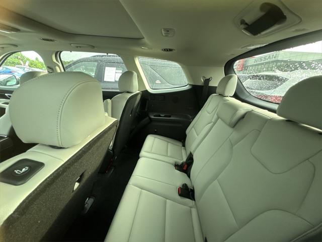 used 2024 Kia Telluride car, priced at $42,995