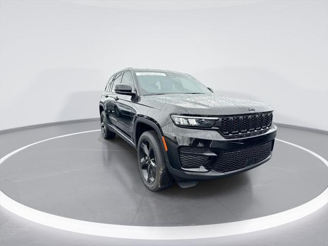 used 2024 Jeep Grand Cherokee car, priced at $41,800