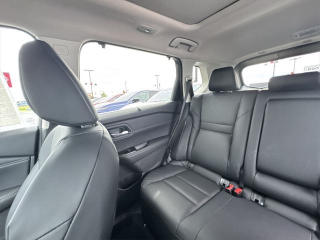 new 2025 Nissan Rogue car, priced at $33,825