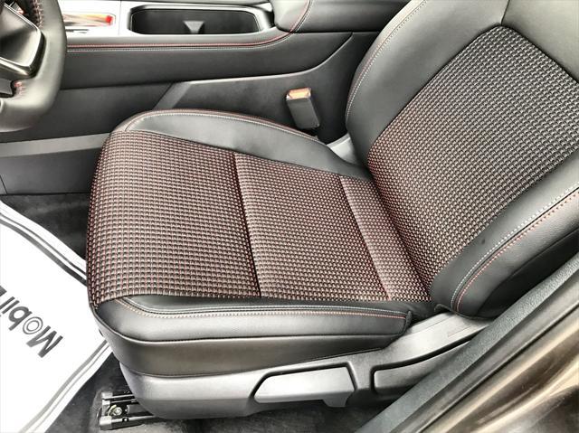 new 2025 Nissan Kicks car, priced at $29,180