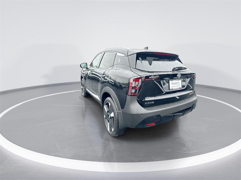 new 2025 Nissan Kicks car, priced at $28,060