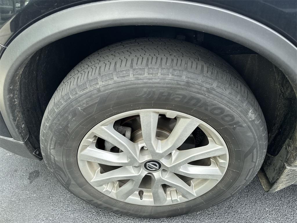 used 2020 Nissan Rogue car, priced at $17,900