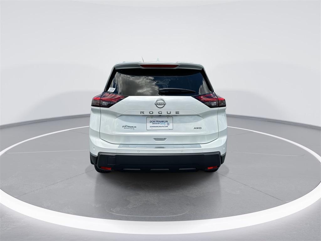 new 2025 Nissan Rogue car, priced at $33,302