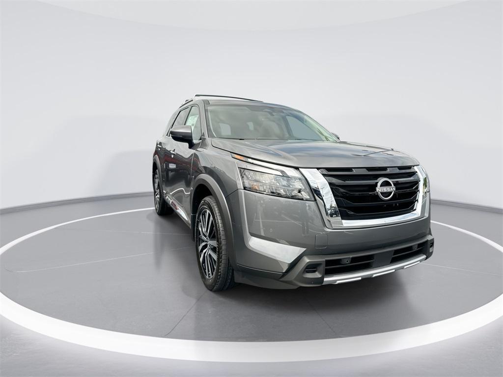 new 2025 Nissan Pathfinder car, priced at $50,174