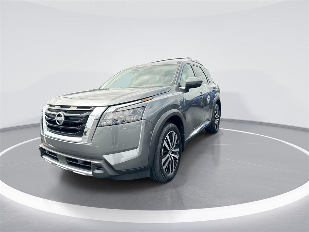 new 2025 Nissan Pathfinder car, priced at $50,174