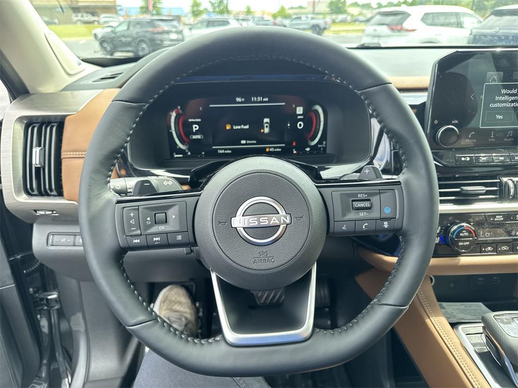 new 2025 Nissan Pathfinder car, priced at $50,174
