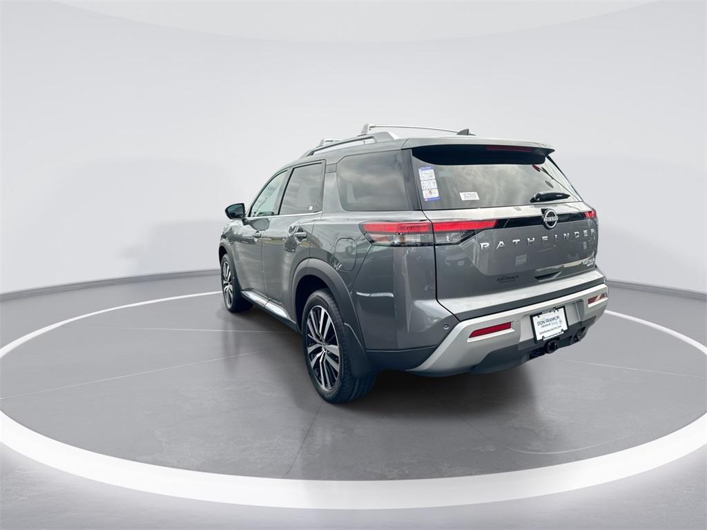 new 2025 Nissan Pathfinder car, priced at $50,174