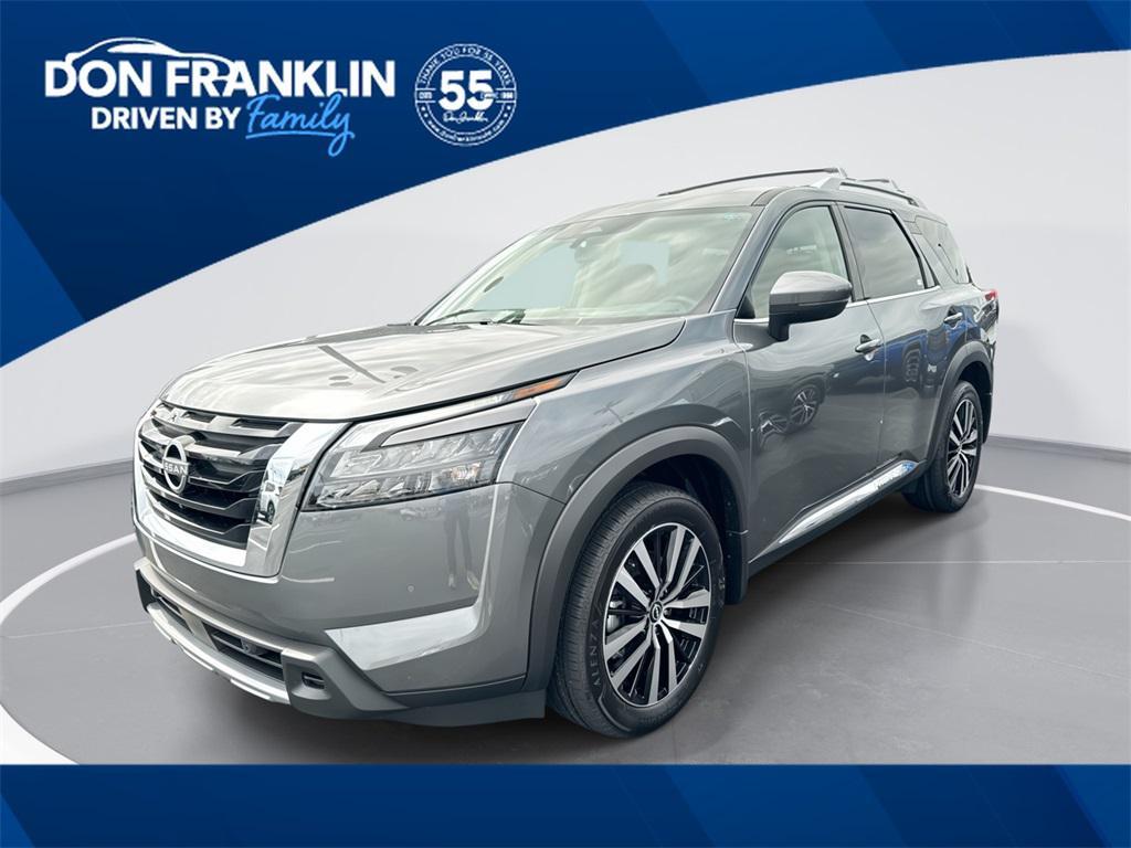 new 2025 Nissan Pathfinder car, priced at $49,677