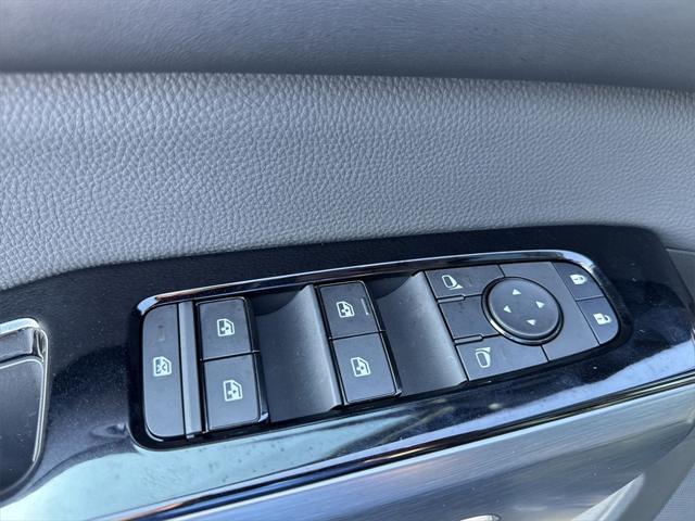 new 2025 Nissan Pathfinder car, priced at $44,517