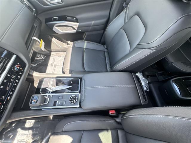 new 2025 Nissan Pathfinder car, priced at $47,963