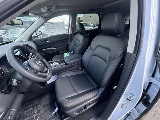 new 2025 Nissan Pathfinder car, priced at $47,963