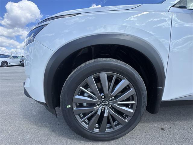 new 2025 Nissan Pathfinder car, priced at $47,963