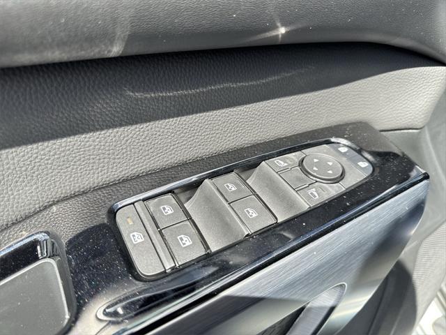 new 2025 Nissan Pathfinder car, priced at $41,842