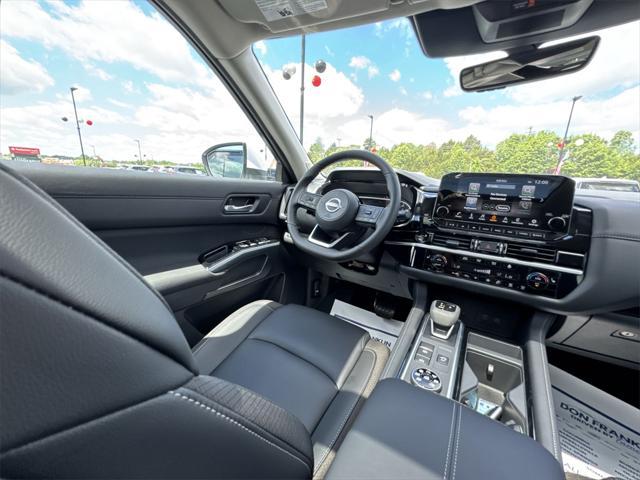 new 2025 Nissan Pathfinder car, priced at $41,842