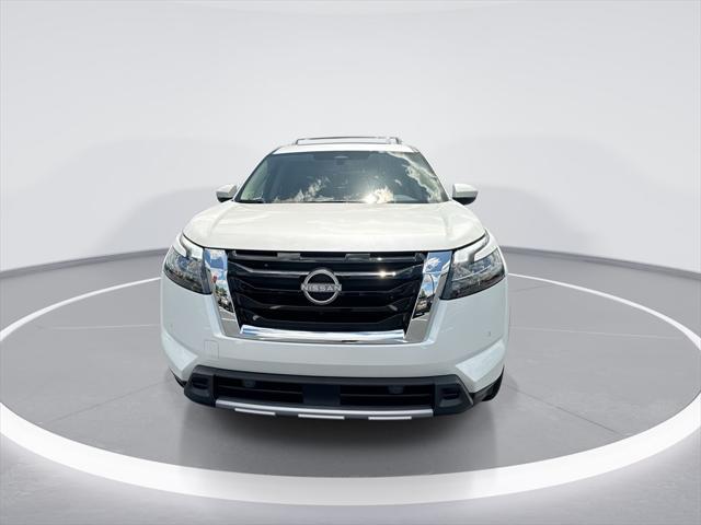 new 2025 Nissan Pathfinder car, priced at $41,842