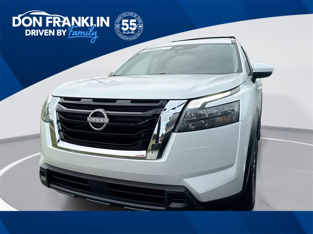 new 2025 Nissan Pathfinder car, priced at $42,142