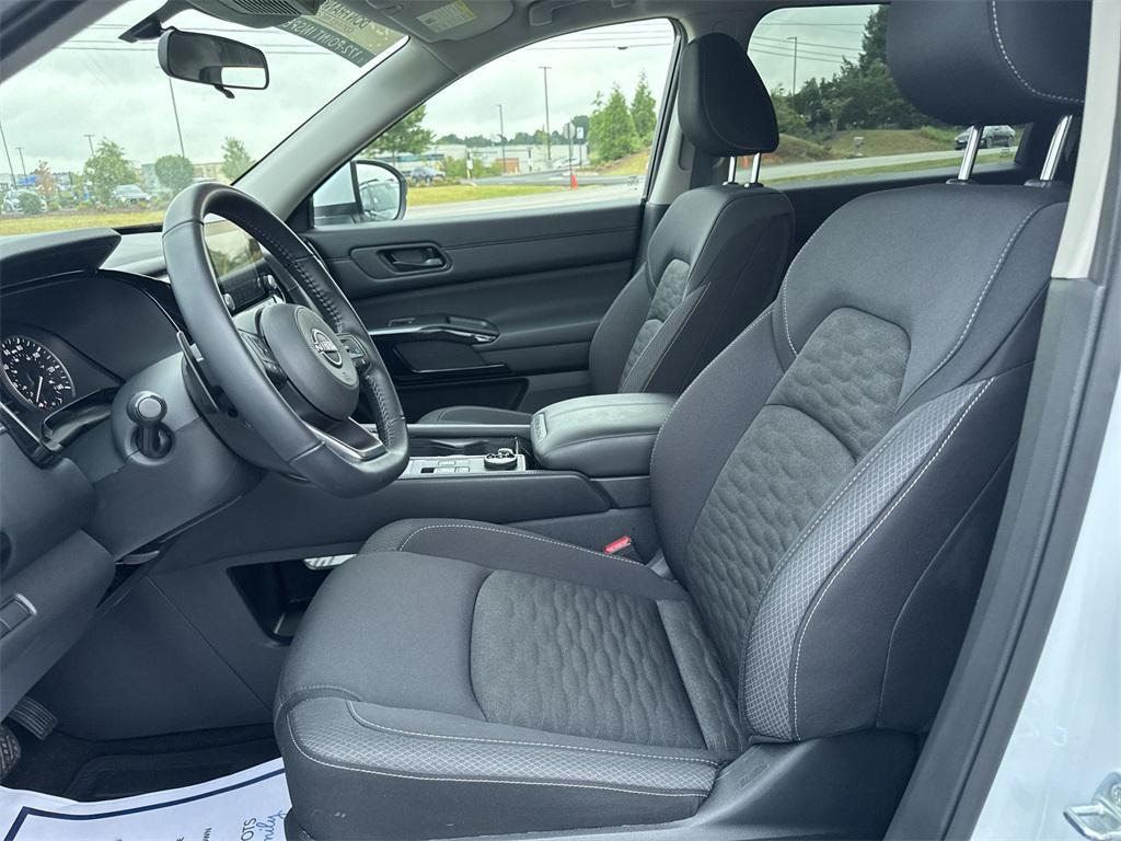 used 2025 Nissan Pathfinder car, priced at $39,726