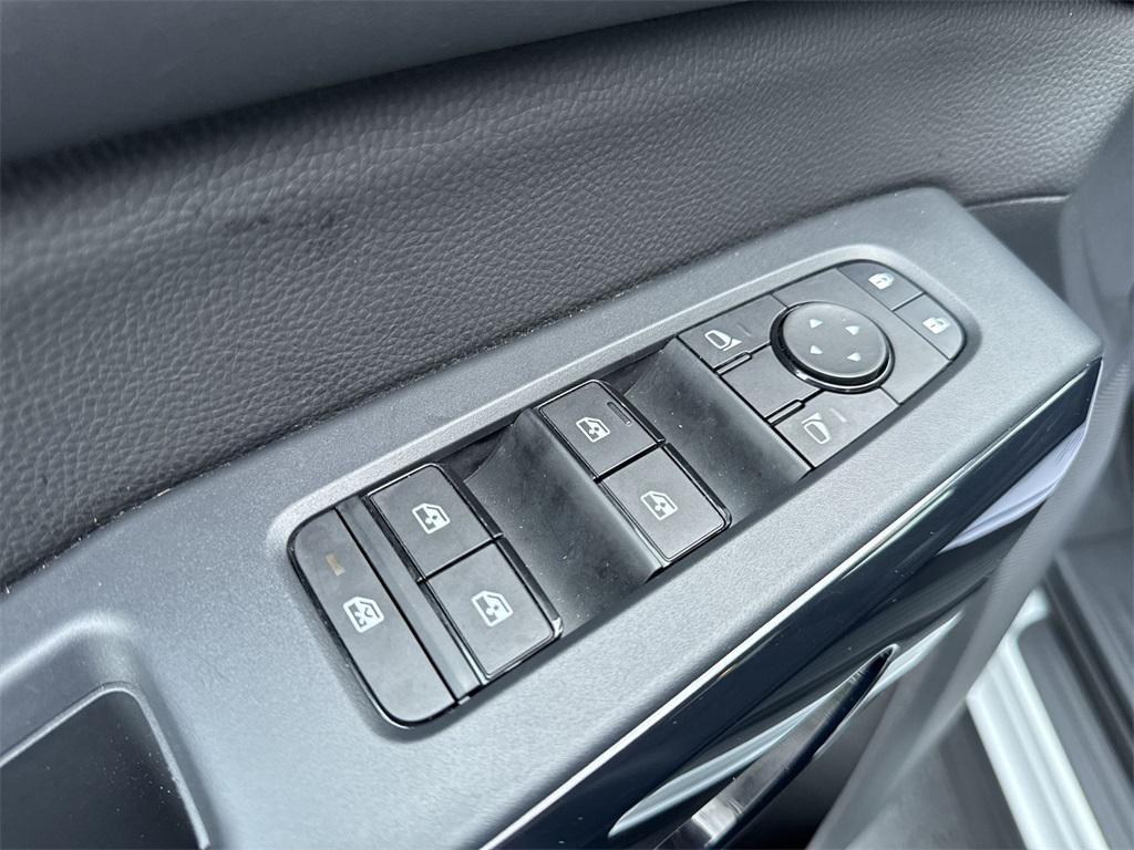 used 2025 Nissan Pathfinder car, priced at $39,726
