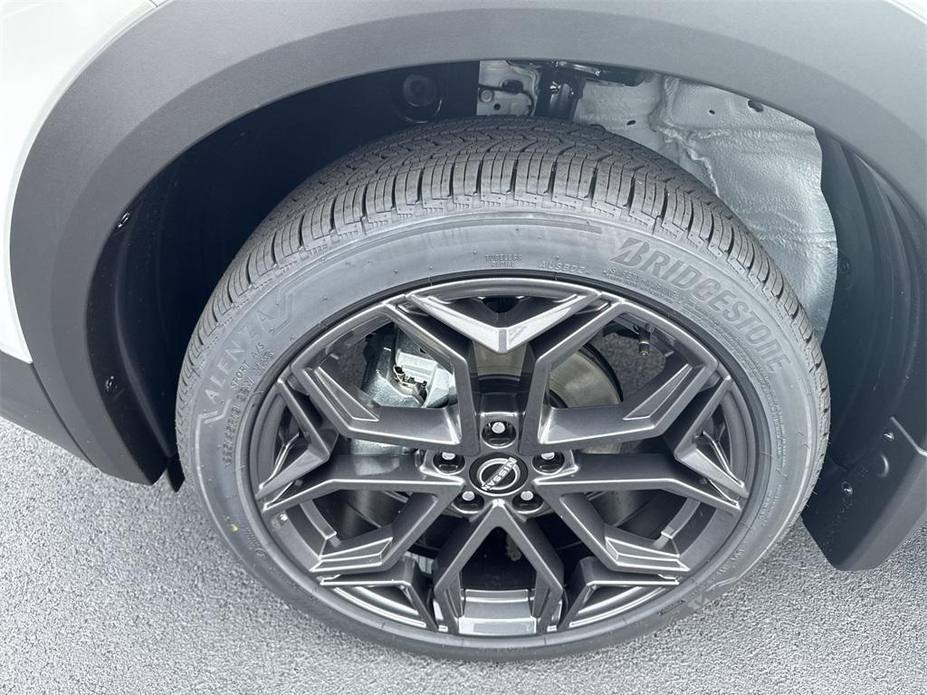 new 2025 Nissan Kicks car, priced at $30,985