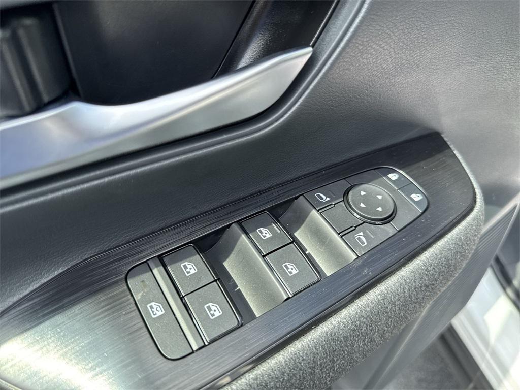 new 2025 Nissan Kicks car, priced at $27,854