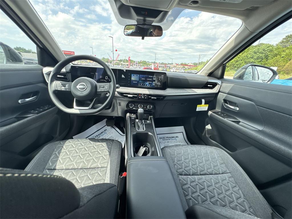 new 2025 Nissan Kicks car, priced at $27,854