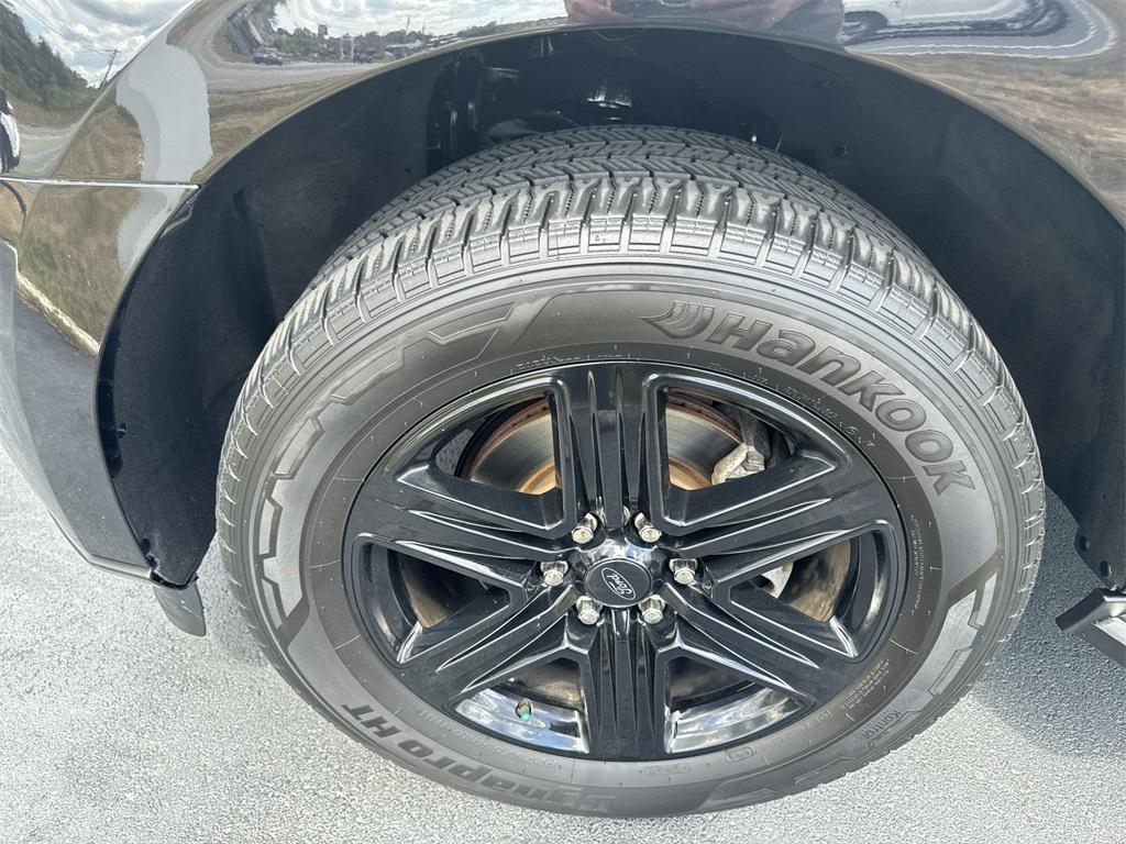 used 2021 Ford Expedition car, priced at $40,800