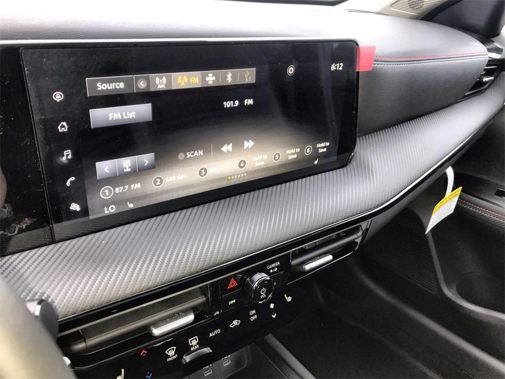 new 2025 Nissan Kicks car, priced at $30,937