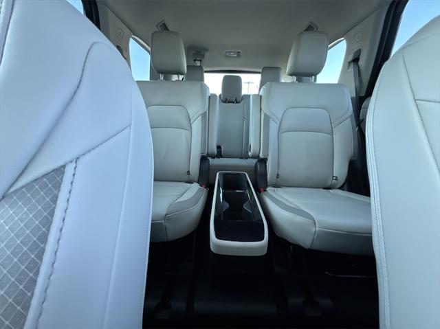 new 2025 Nissan Pathfinder car, priced at $46,657