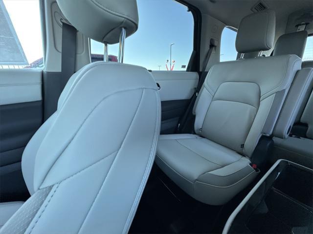 new 2025 Nissan Pathfinder car, priced at $46,657