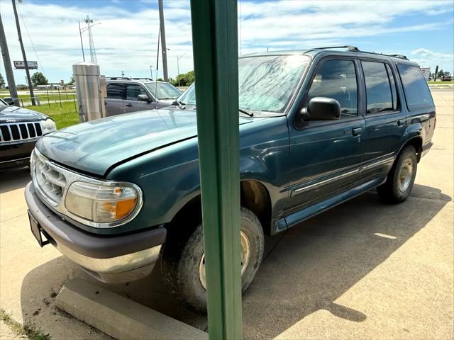 used 1996 Ford Explorer car, priced at $2,999