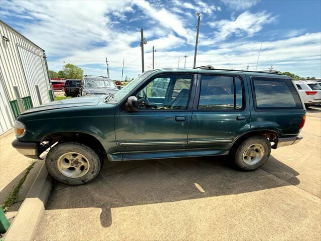 used 1996 Ford Explorer car, priced at $2,999