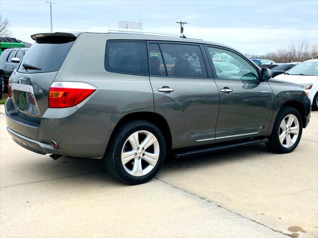 used 2008 Toyota Highlander car, priced at $6,999