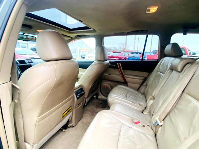 used 2008 Toyota Highlander car, priced at $6,999