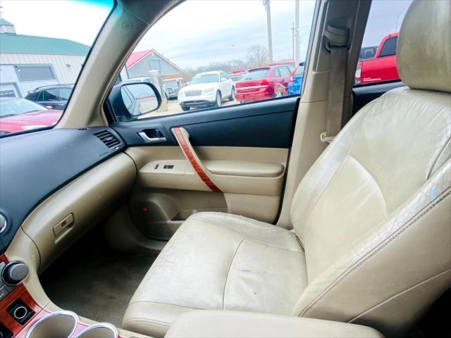 used 2008 Toyota Highlander car, priced at $6,999