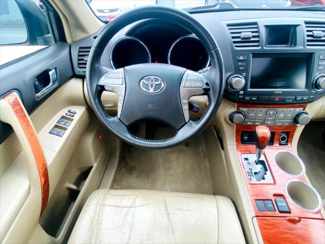 used 2008 Toyota Highlander car, priced at $6,999