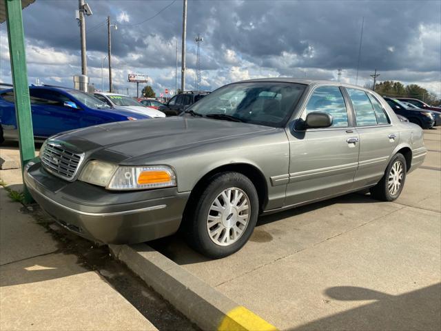 used 2003 Ford Crown Victoria car, priced at $3,999