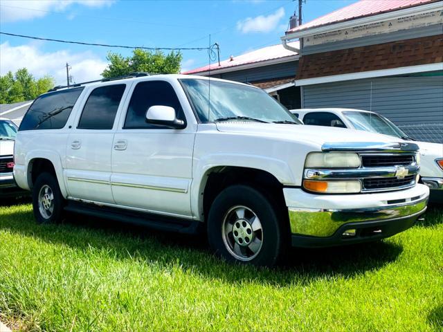 used 2003 Chevrolet Suburban car, priced at $3,300