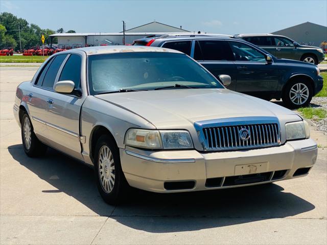 used 2008 Mercury Grand Marquis car, priced at $3,700