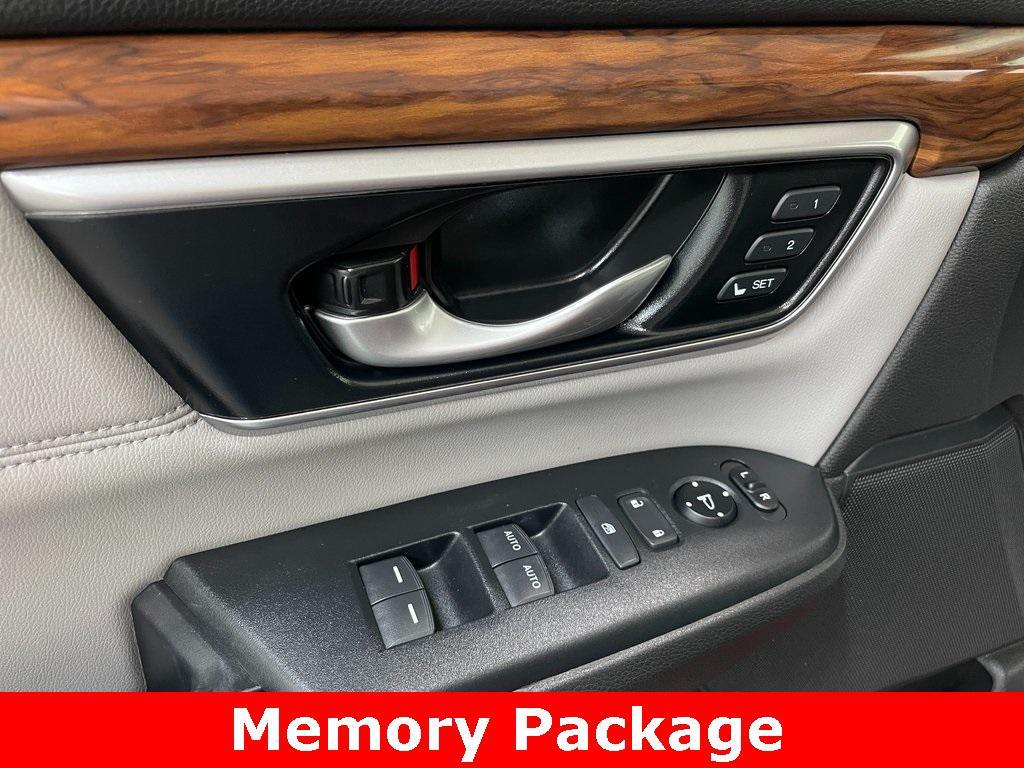 used 2022 Honda CR-V Hybrid car, priced at $28,749