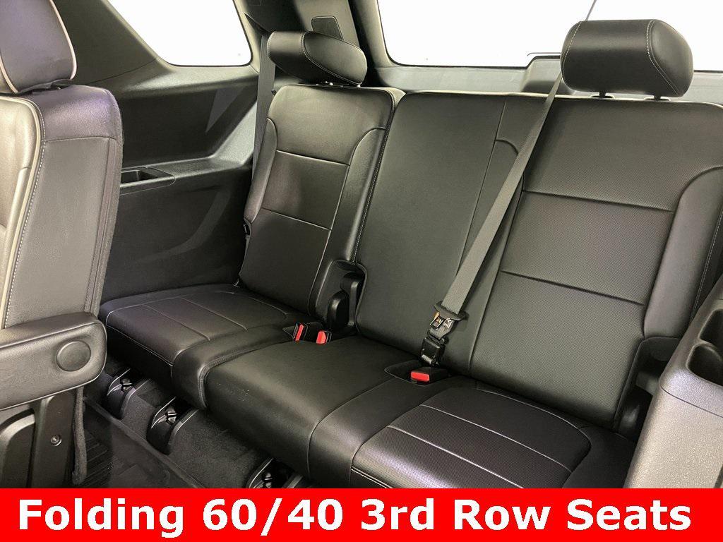 used 2023 Chevrolet Traverse car, priced at $42,995