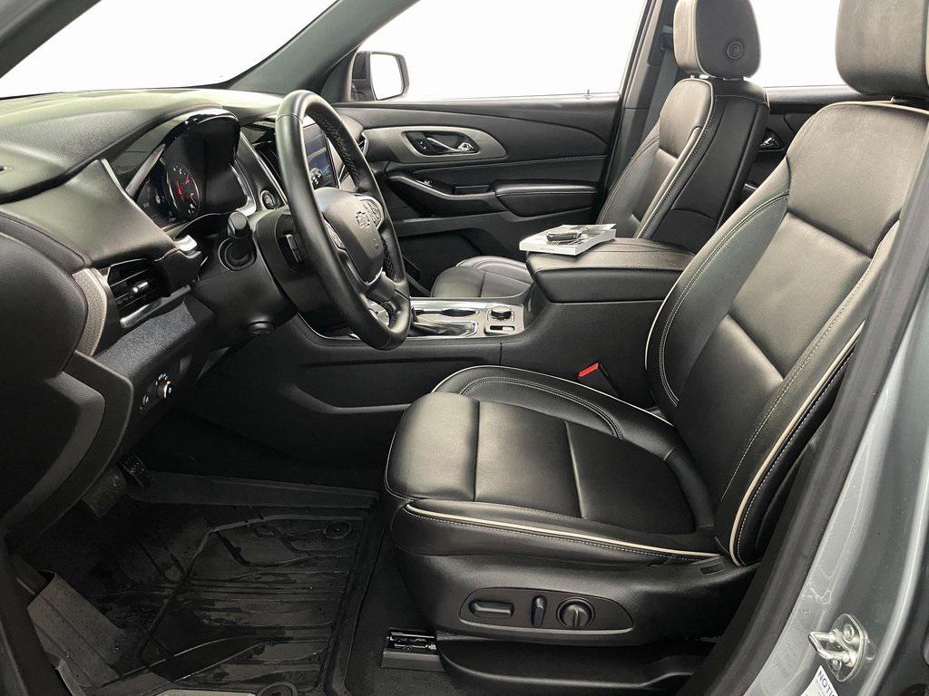 used 2023 Chevrolet Traverse car, priced at $42,995