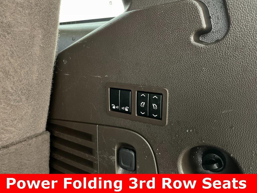 used 2018 GMC Yukon car, priced at $27,499