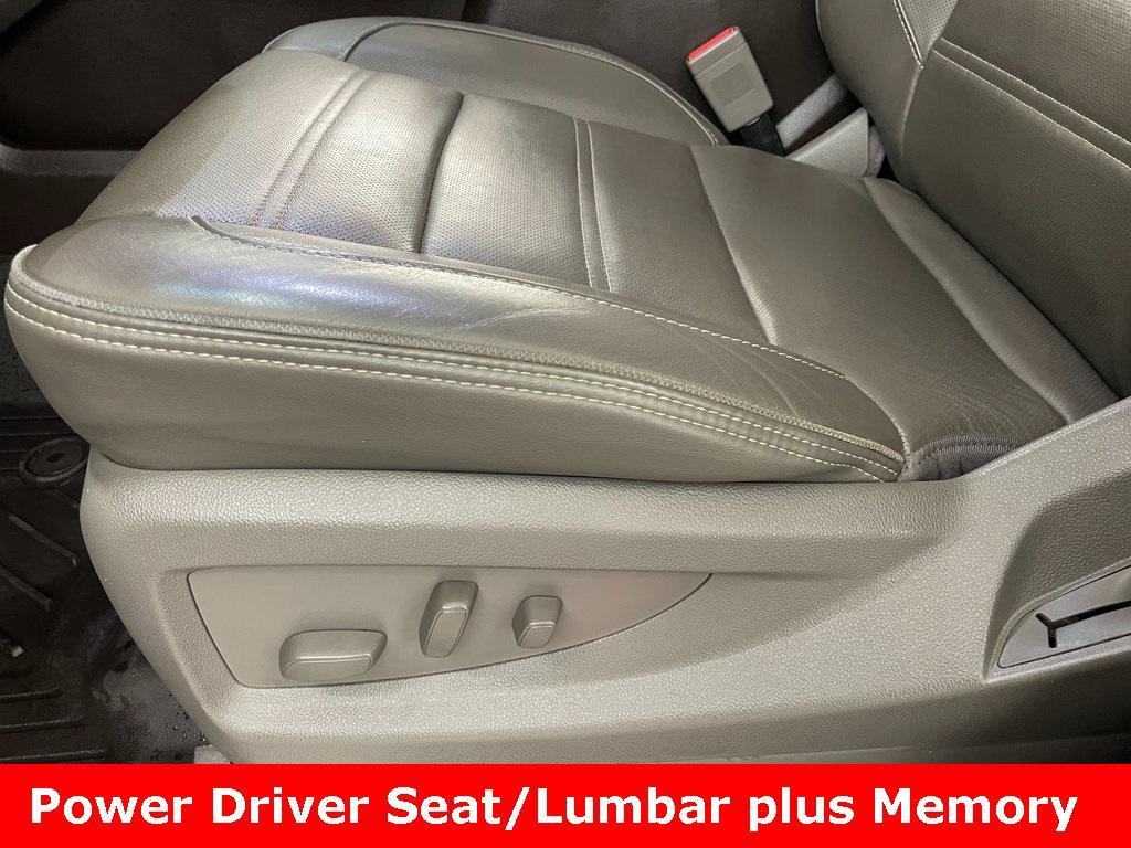 used 2018 GMC Yukon car, priced at $27,499