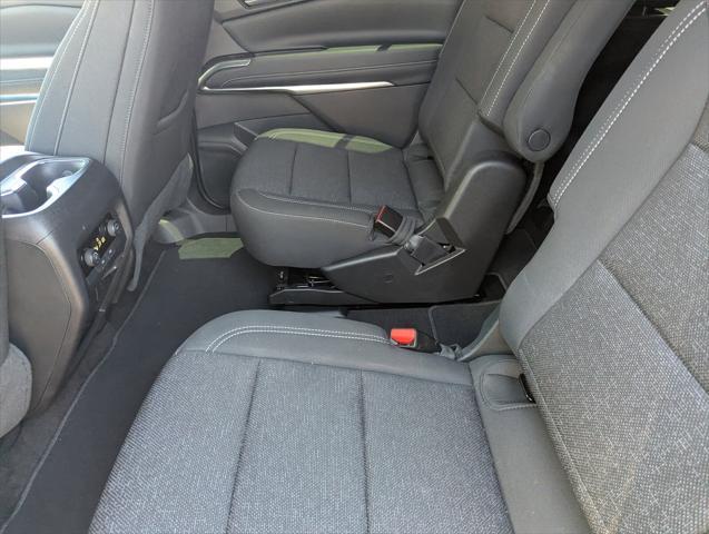 used 2025 Chevrolet Traverse car, priced at $40,681