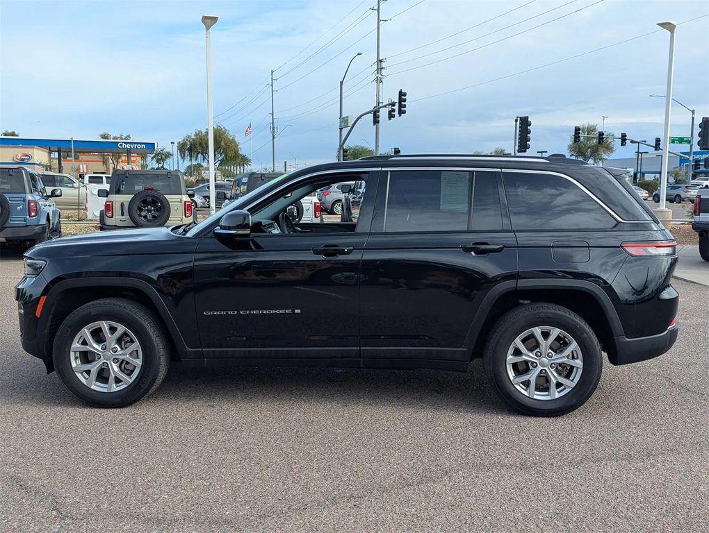 used 2023 Jeep Grand Cherokee car, priced at $26,897