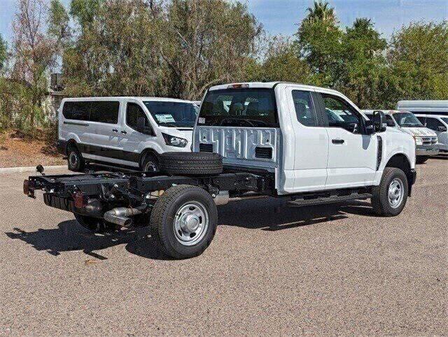 new 2024 Ford F-350 car