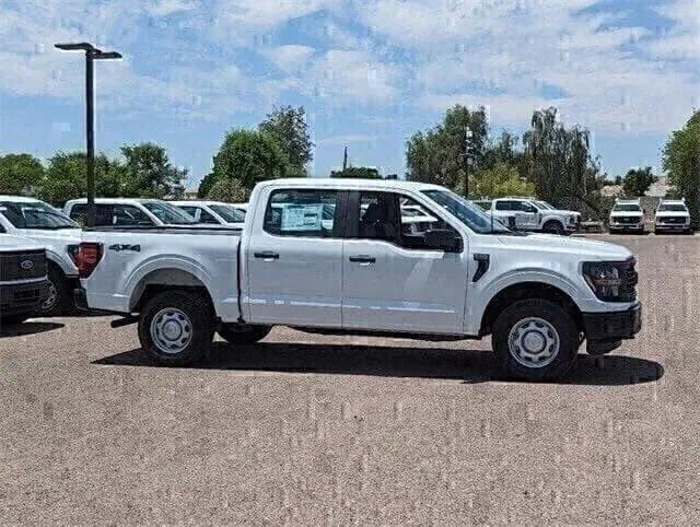 new 2024 Ford F-150 car, priced at $49,390