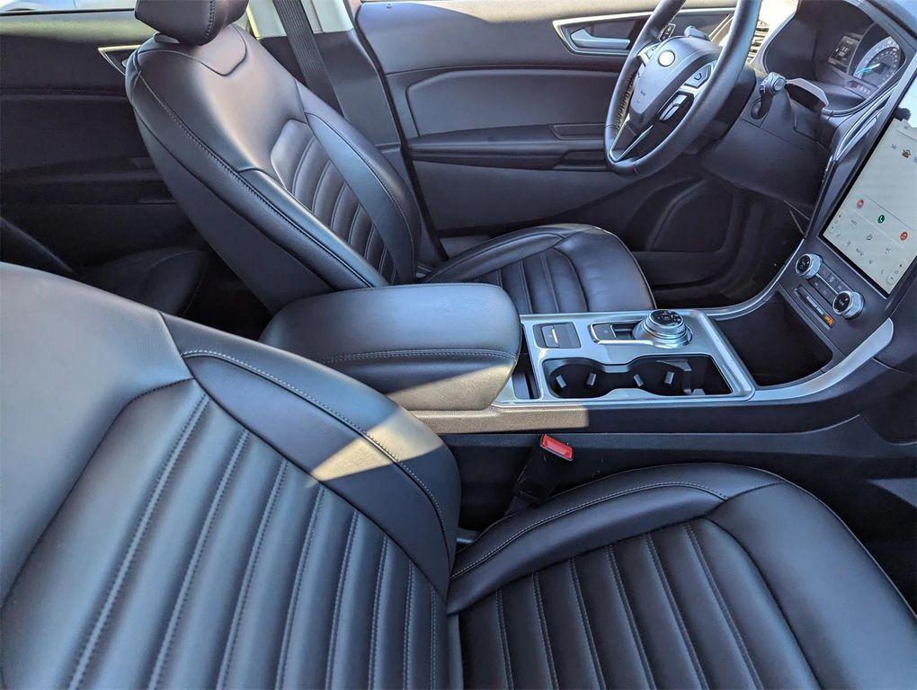 used 2024 Ford Edge car, priced at $24,935