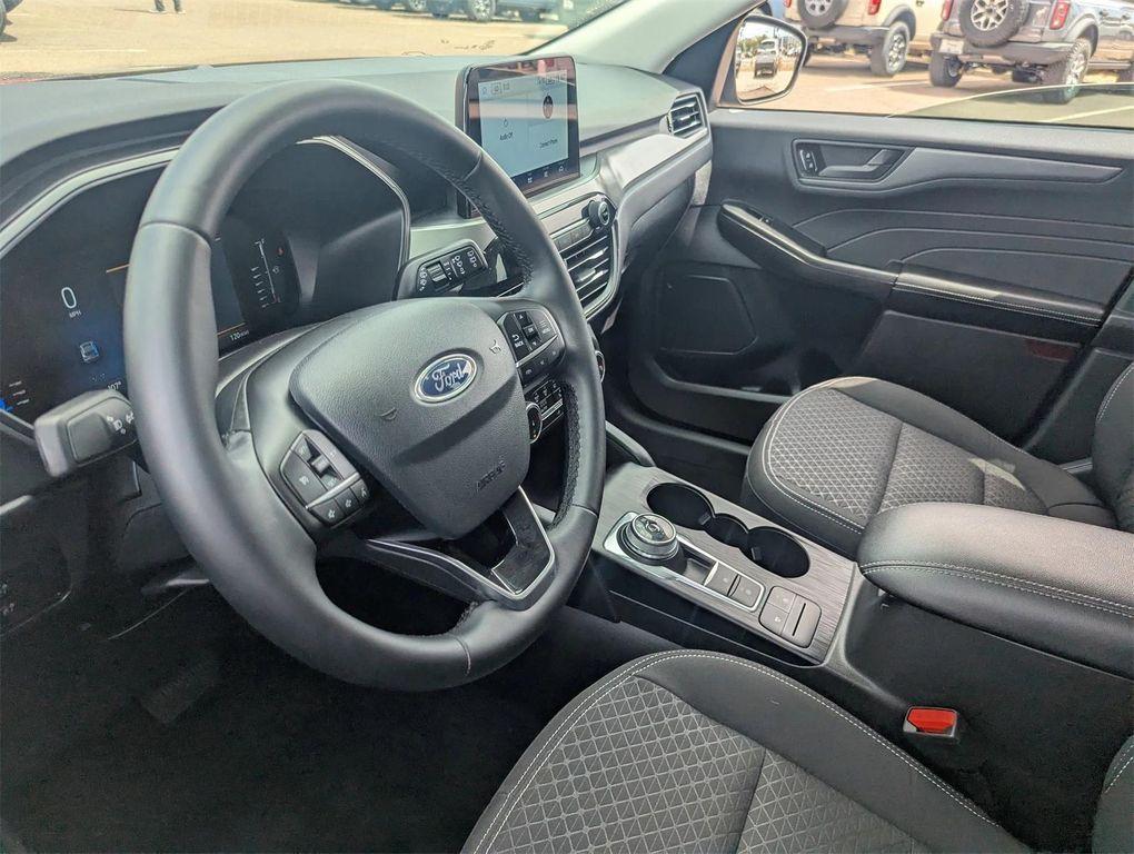 used 2024 Ford Escape car, priced at $22,150