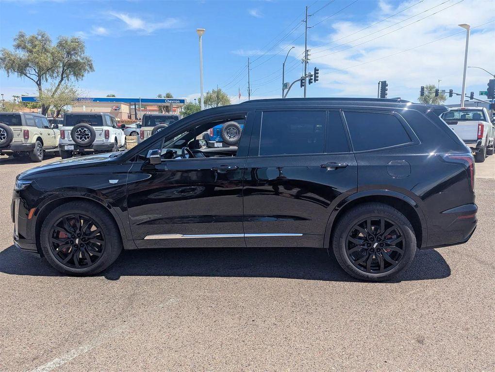 used 2024 Cadillac XT6 car, priced at $48,495